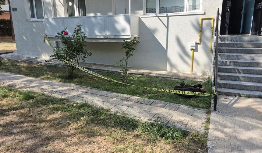 Eskişehir'de 89 yaşındaki kadın 4’üncü kattan aşağı düştü!