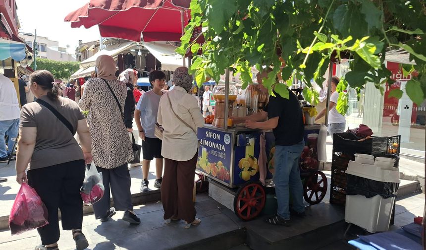 Eskişehir'de yaz klasiği geri döndü, kuyruk oluştu!