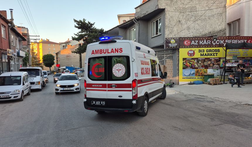 Eskişehir'de yola fırlayan çocuk yürekleri ağza getirdi!