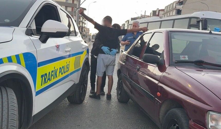 Eskişehir'de araçta uyuyakaldılar, polisler böyle yakaladı!