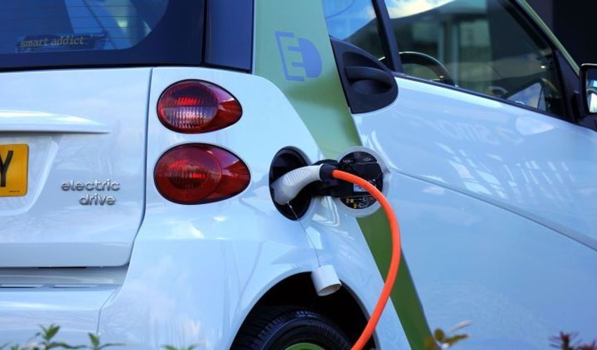 2027’de Benzinli mi, Dizel mi, Elektrikli Araç mı Almak Daha Mantıklı?