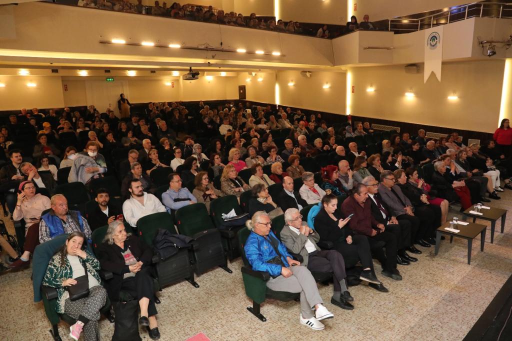 Odunpazarı Belediyesi Türk Müziği Korosu’ndan Yıl Sonu Konseri (2)