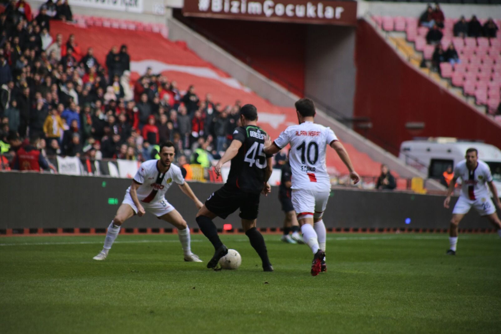 Eskişehirspor - Geredespor karşılaşmasındaki özet görüntüler...