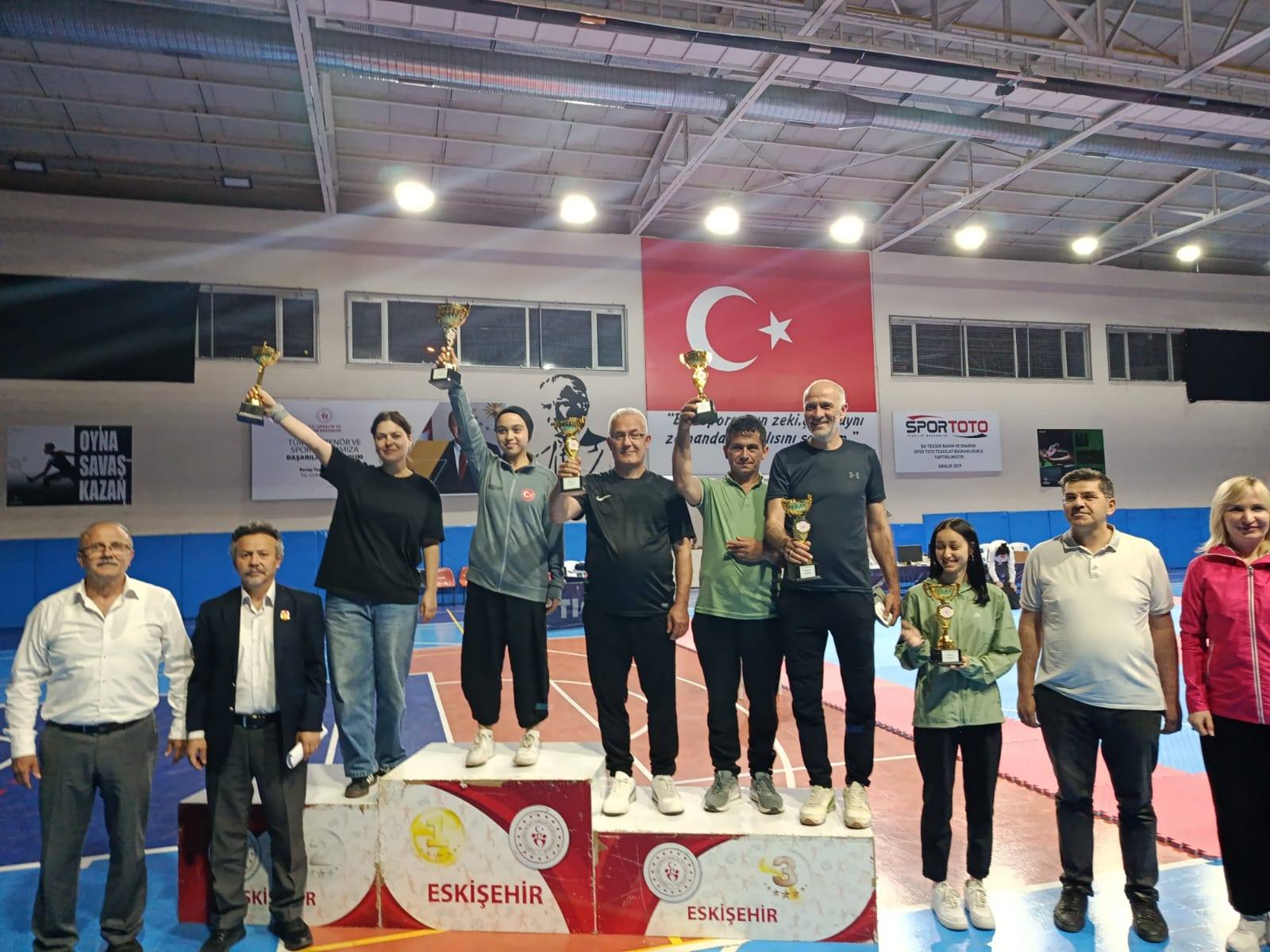 Şahinspor’un Minikleri Madalyaları Topladı (2)