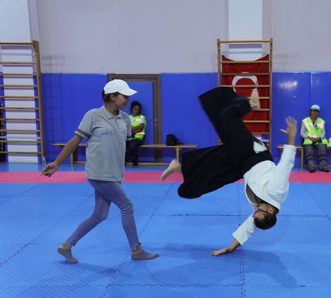 Tepebaşı Kadınları Aikido Ile Daha Güvende! (2)