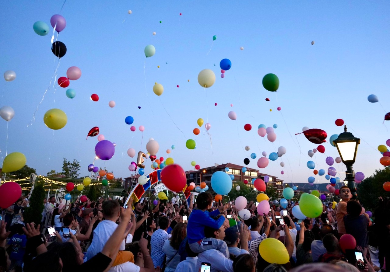 Eskişehir'de küçük savaşçı Elif’in zaferi balonlarla kutlandı