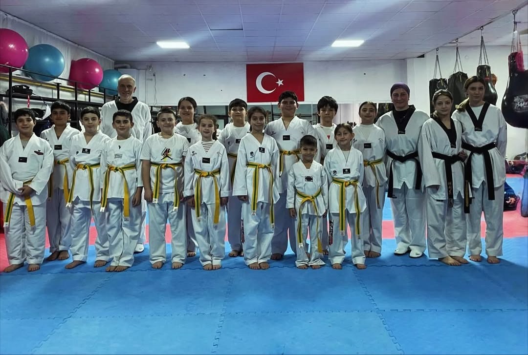 Öncü’nün Tekvandocuları Hız Kesmiyor (2)