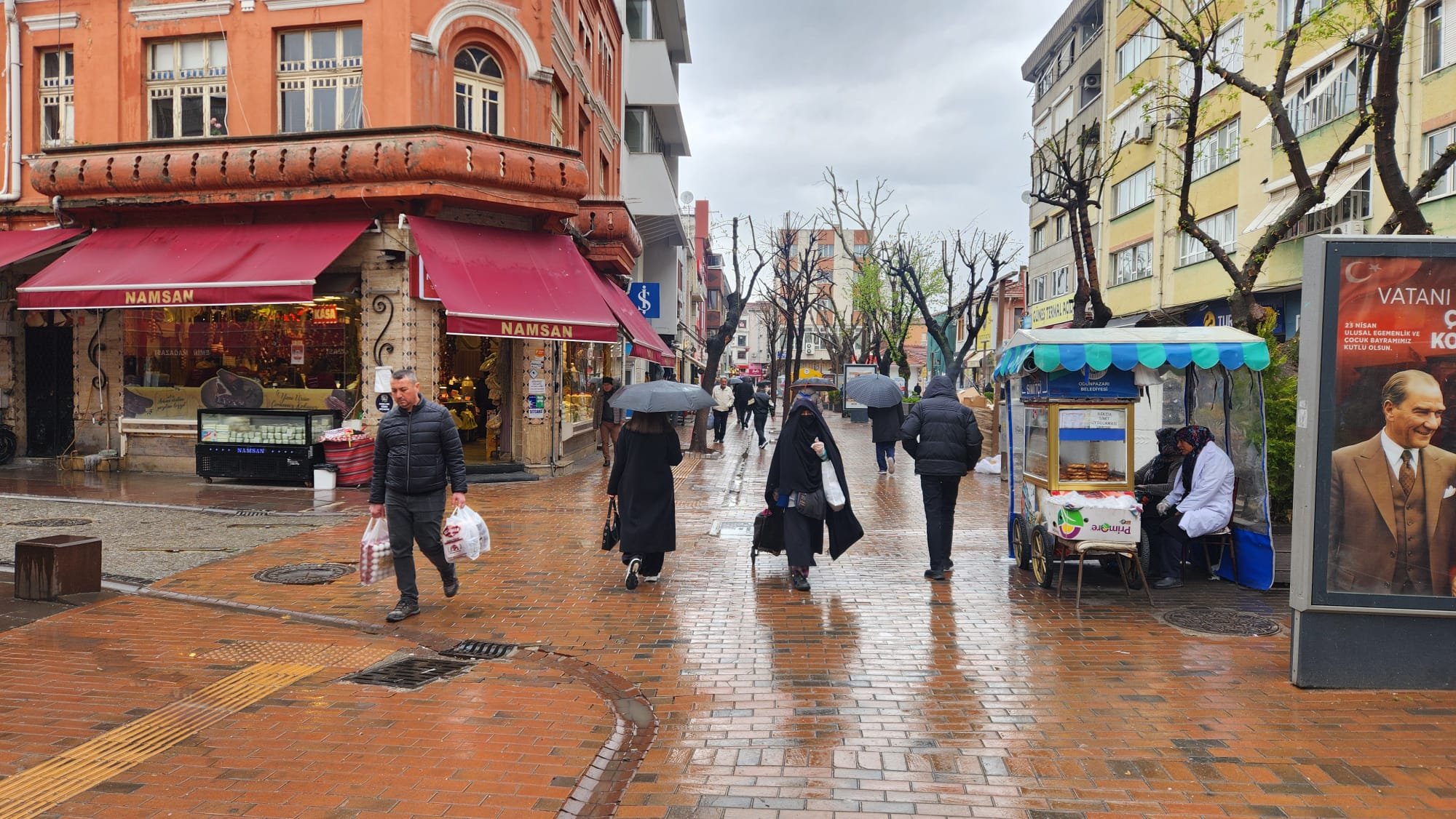 Eskişehir'de hafta sonu caddeler boş kaldı