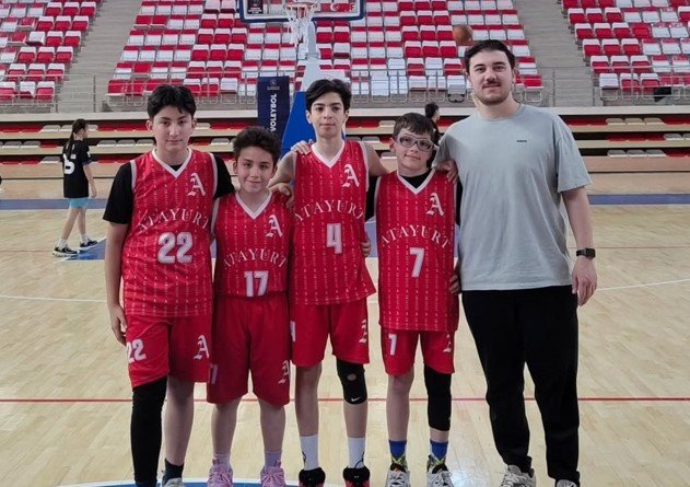 Yarı final biletini namağlup bir şekilde aldılar