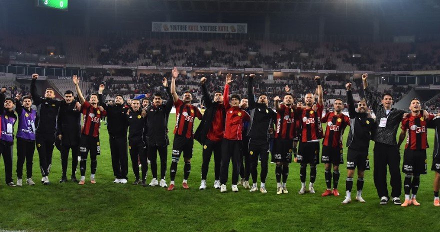 Play-Off’ta büyük randevu: Ayvalıkgücü Belediyespor-Eskişehirspor maçı hangi kanalda?