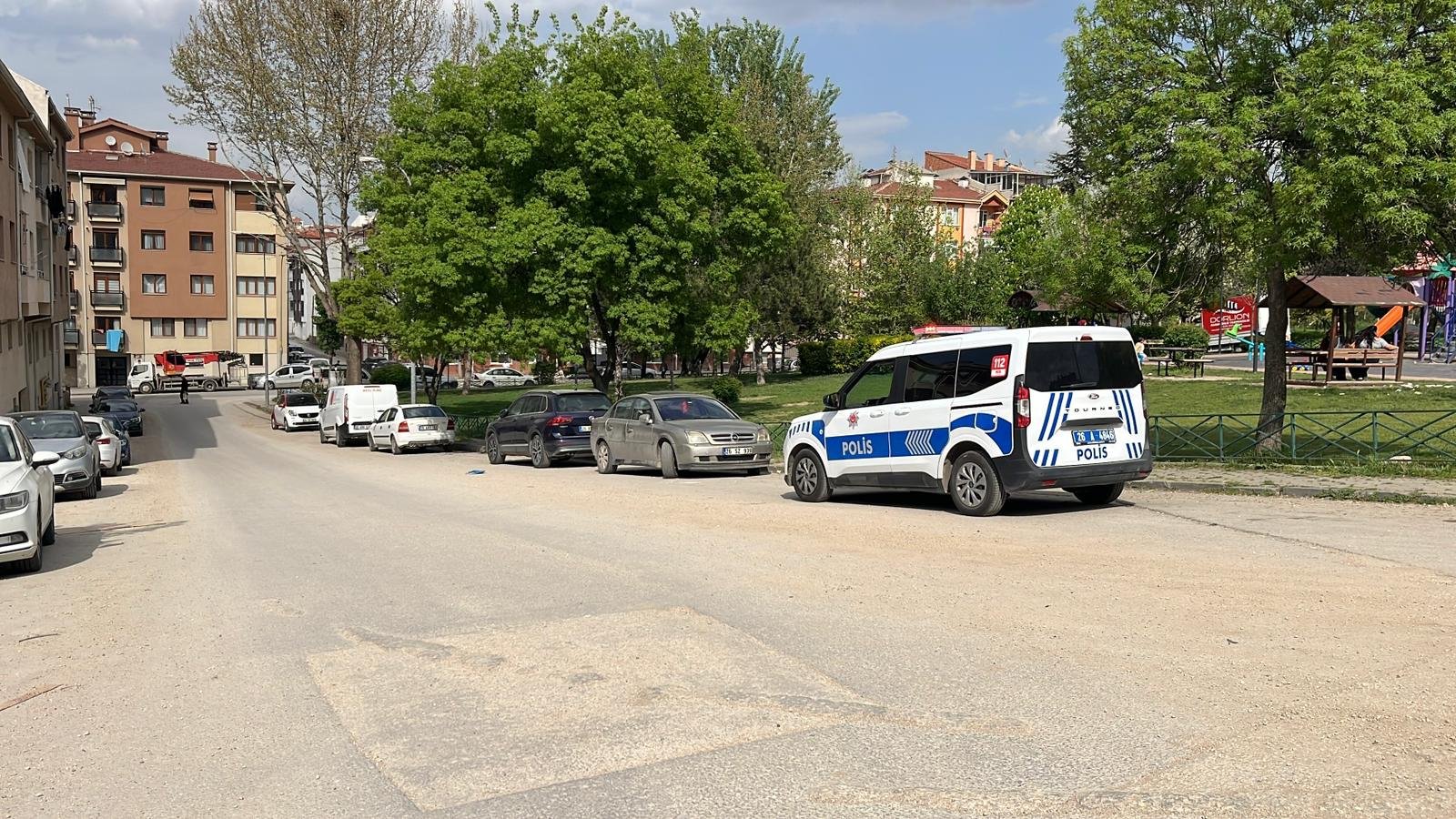 Eskişehir'de parkta dehşet: Kız çocuklarının bıçaklı kavgası