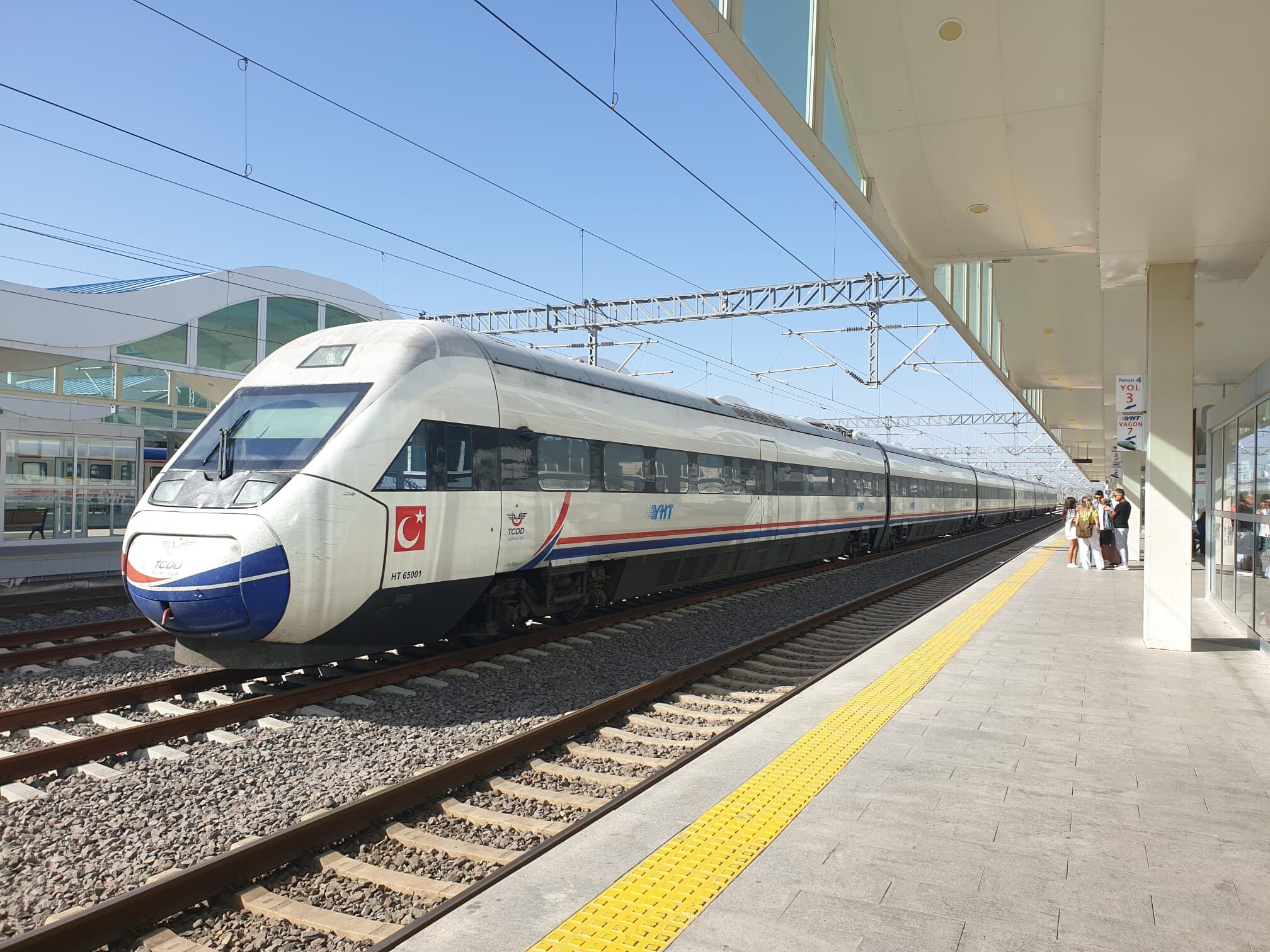 Eskişehirlilerden TCDD’ye çağrı: Bilet bulmak şansa kaldı!