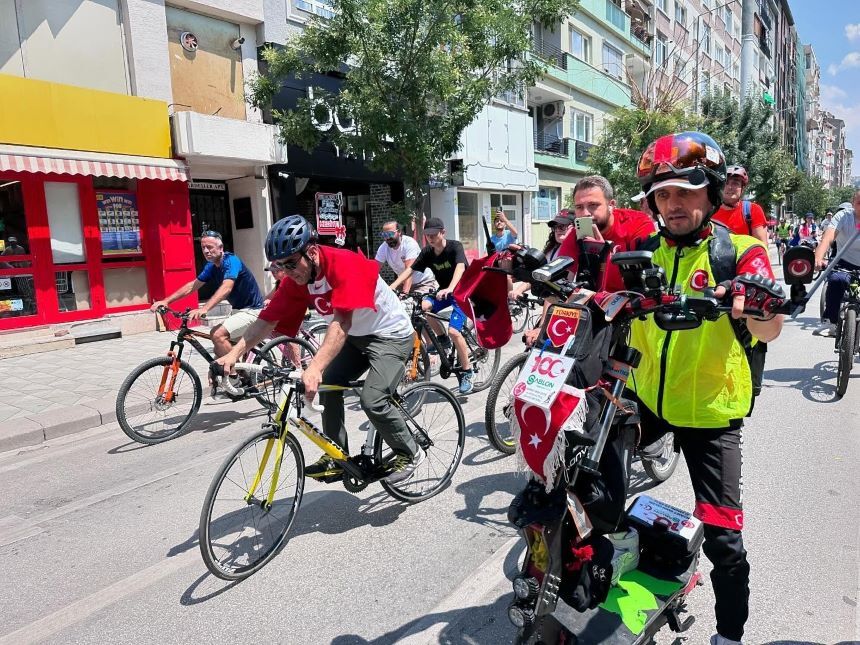 Pedallar 15 Temmuz için dönecek