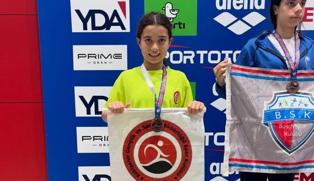 İlimiz yüzücüsü Türkiye derecesi yaptı