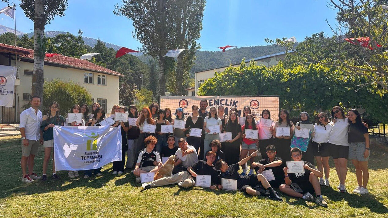 Tepebaşılı gençler cankurtaran Yaz Kampı’nda buluştu