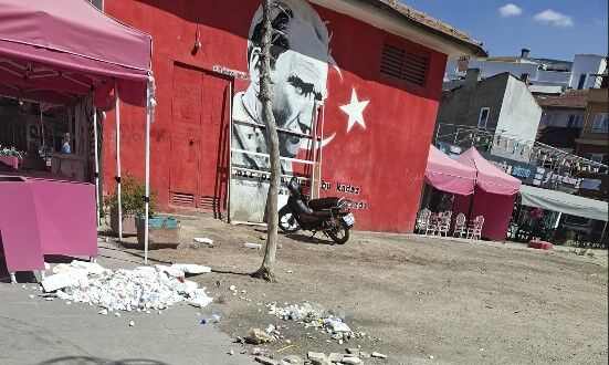 Eskişehir'de çöpleri arsaya bıraktılar