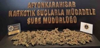 Afyon'da aracın içerisinde yasaklı madde çıktı