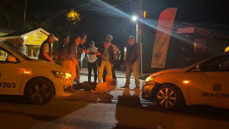 Eskişehir'de taksiyi kaçırdığı iddia edildi, arkadaşını şoförlerin eline bıraktı!