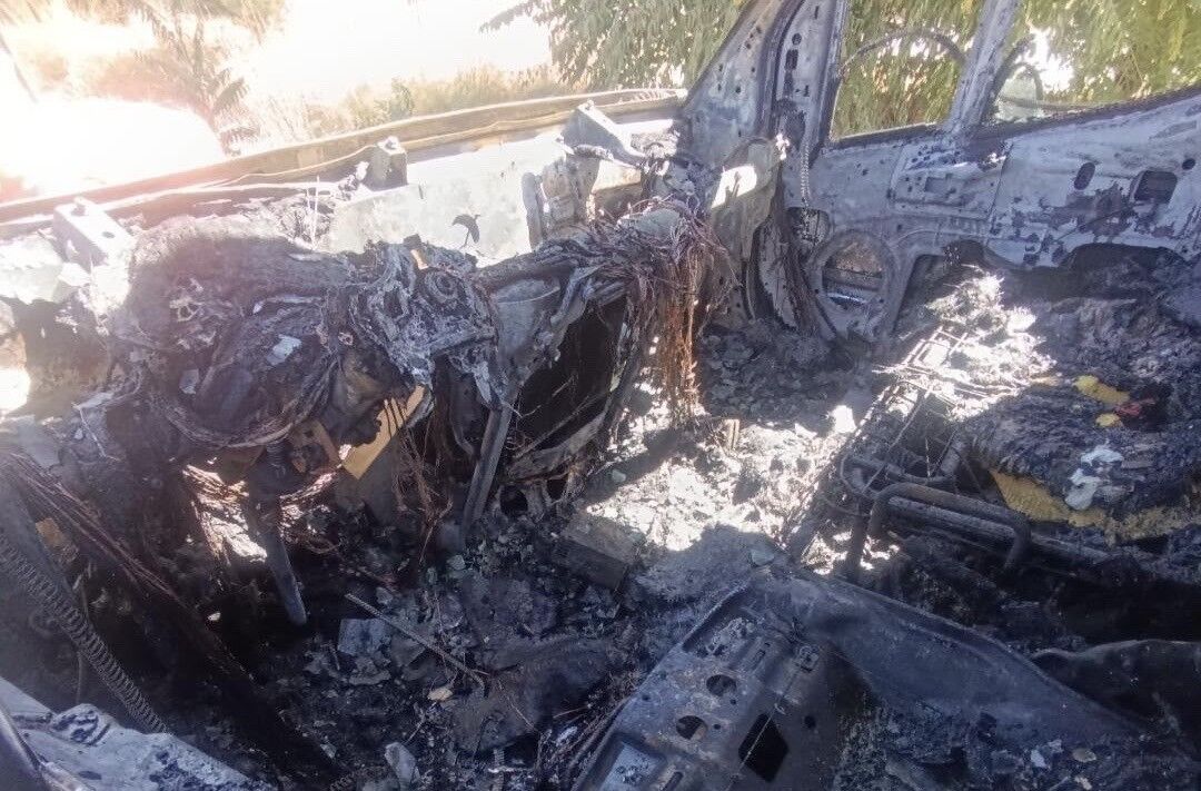 Eskişehir'de kargo aracı alev topuna döndü! Sürücü son anda canını kurtardı