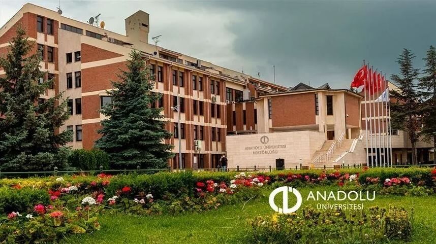 Anadolu Üniversitesinde lisansüstü programlara başvuru için son tarih belli oldu!