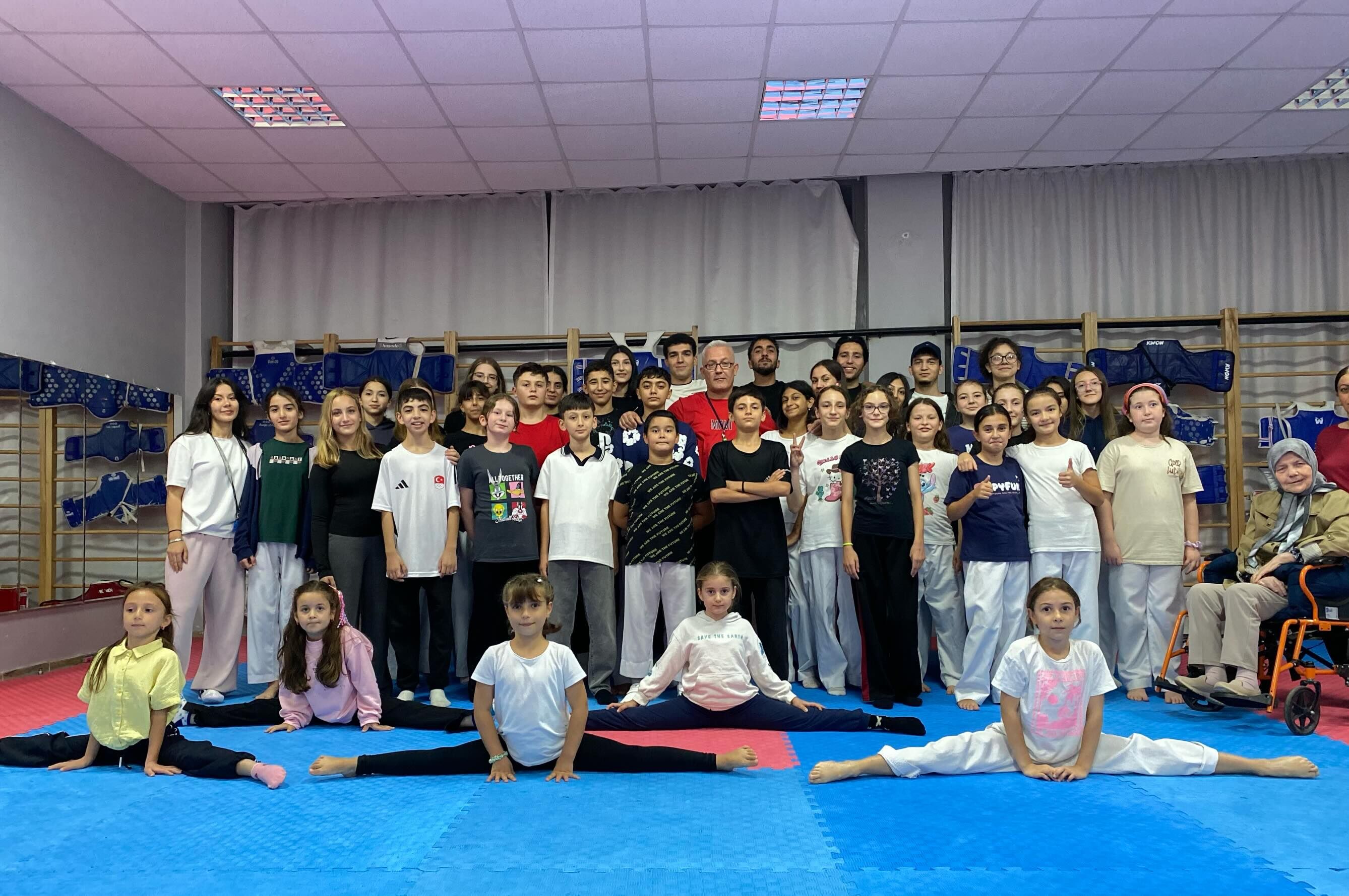 Tepebaşı Önder Spor Kulübü’nde sürpriz kutlama