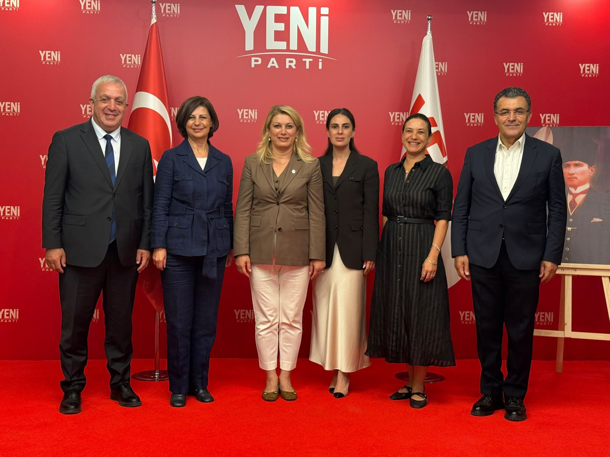 Ayşe Ünlüce Ankara’da temaslarını sürdürdü