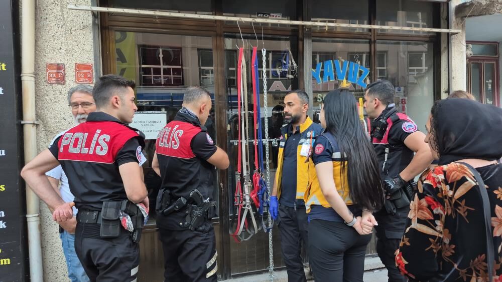 Eskişehir'de dükkânında öldüğü sanıldı, sanayide çıktı! Polislere böyle seslendi