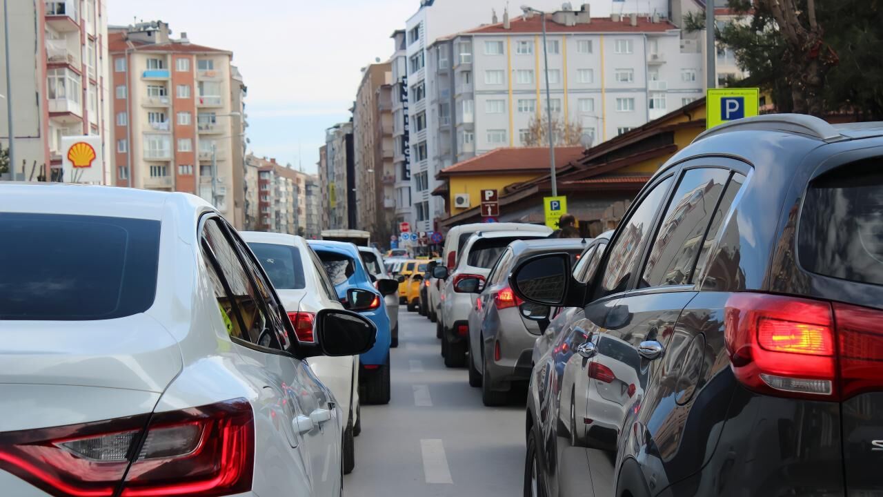 Eskişehir’de o güzergâh sürücülere kapatıldı: ESOGÜ’den yeni karar