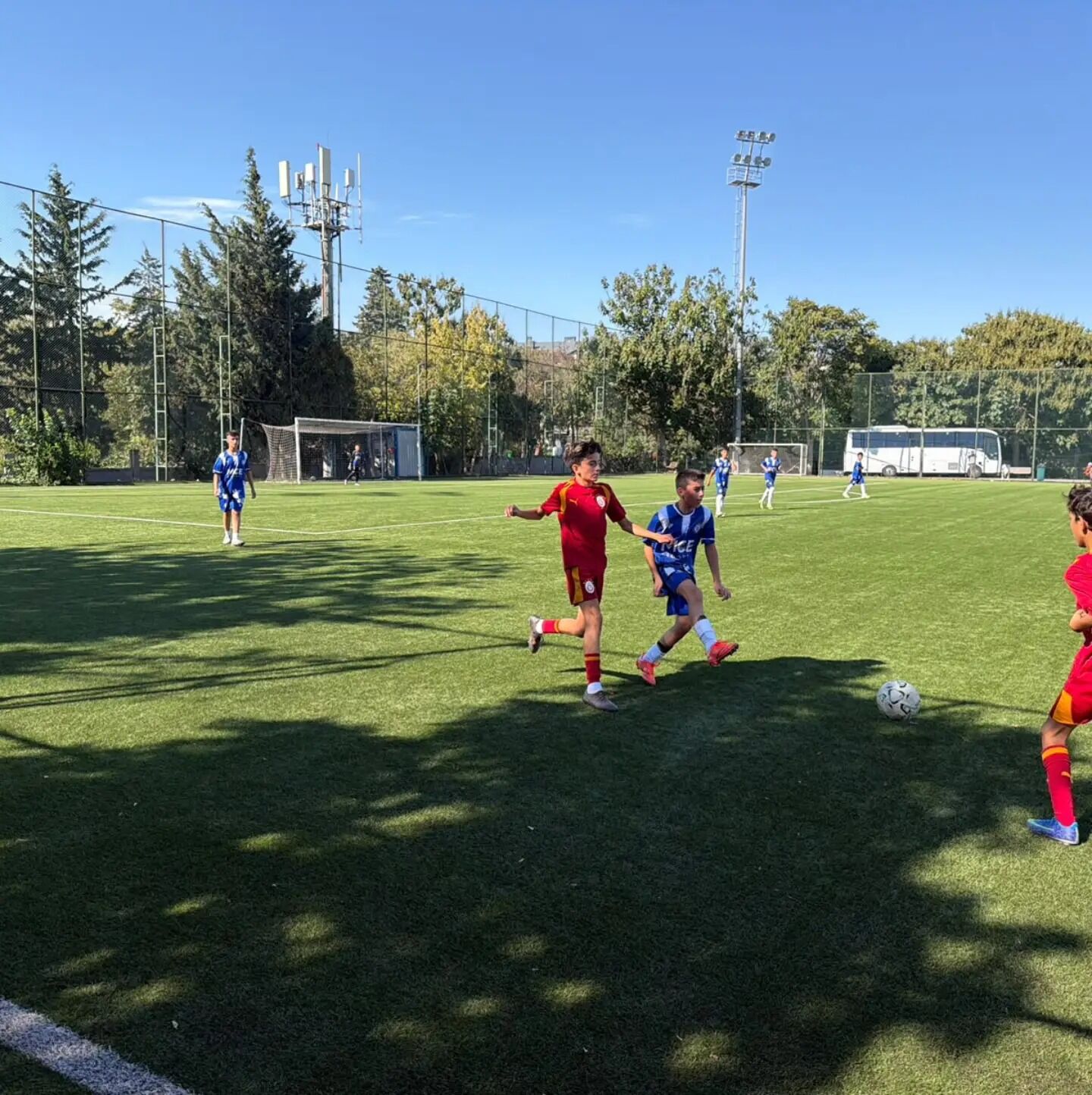 Küçük futbolcu talihsiz bir sakatlık geçirdi