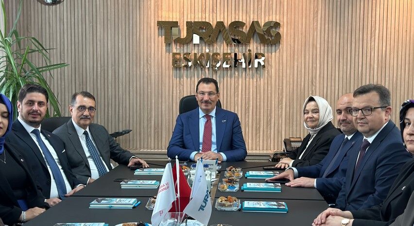 Gürcan, Eskişehir’de teşkilat mensuplarıyla bir araya geldi