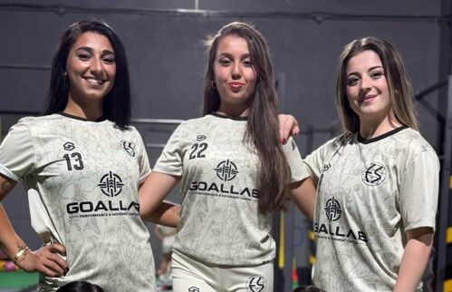 Dişi Şimşeklere sponsor desteği geldi