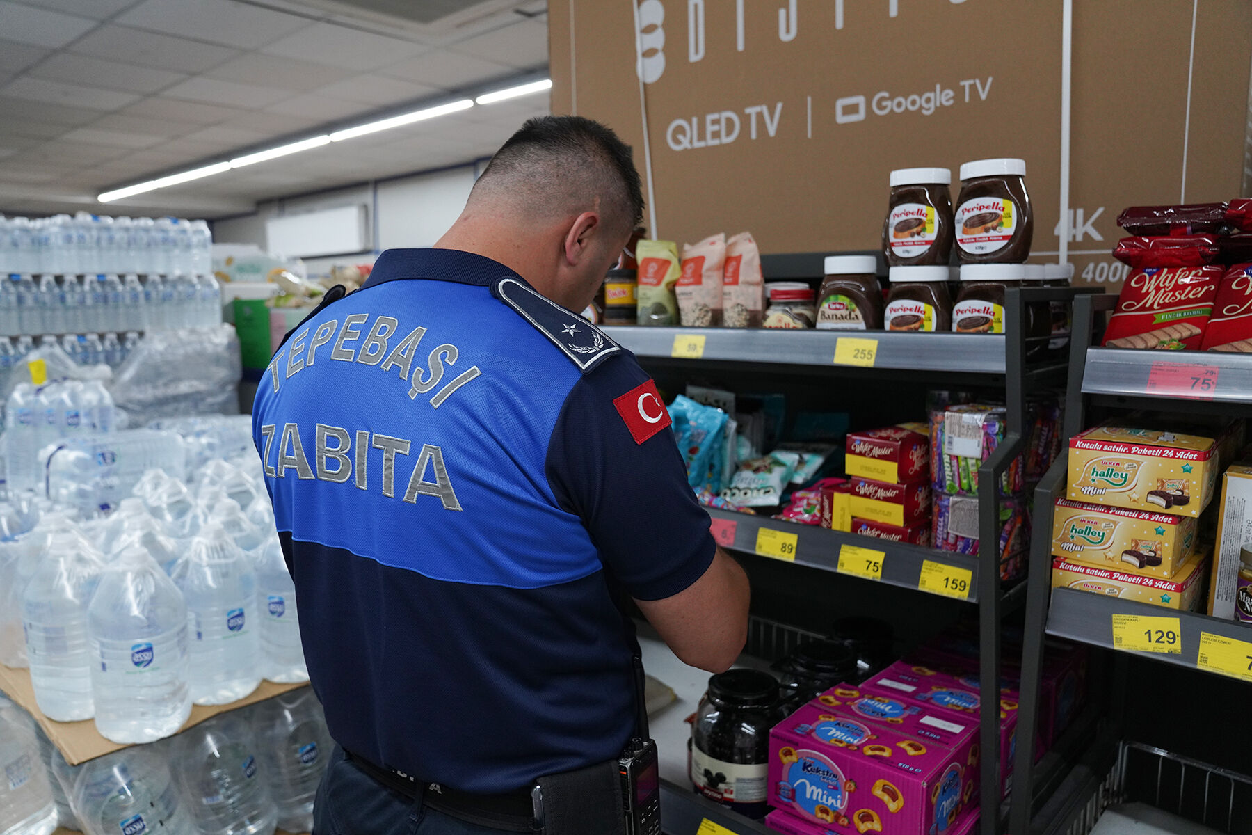 Tepebaşı'nda marketlere sıkı denetim: Fiyat ve tarihler mercek altında!