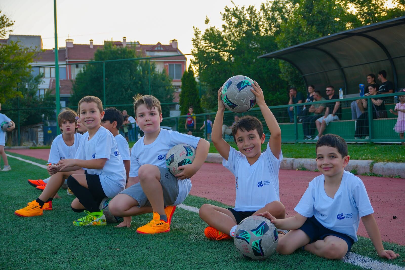 Büyükşehi̇ri̇n Spor Eği̇ti̇mleri̇nde Yeni̇ Dönem Kayitlari Başliyor (1)