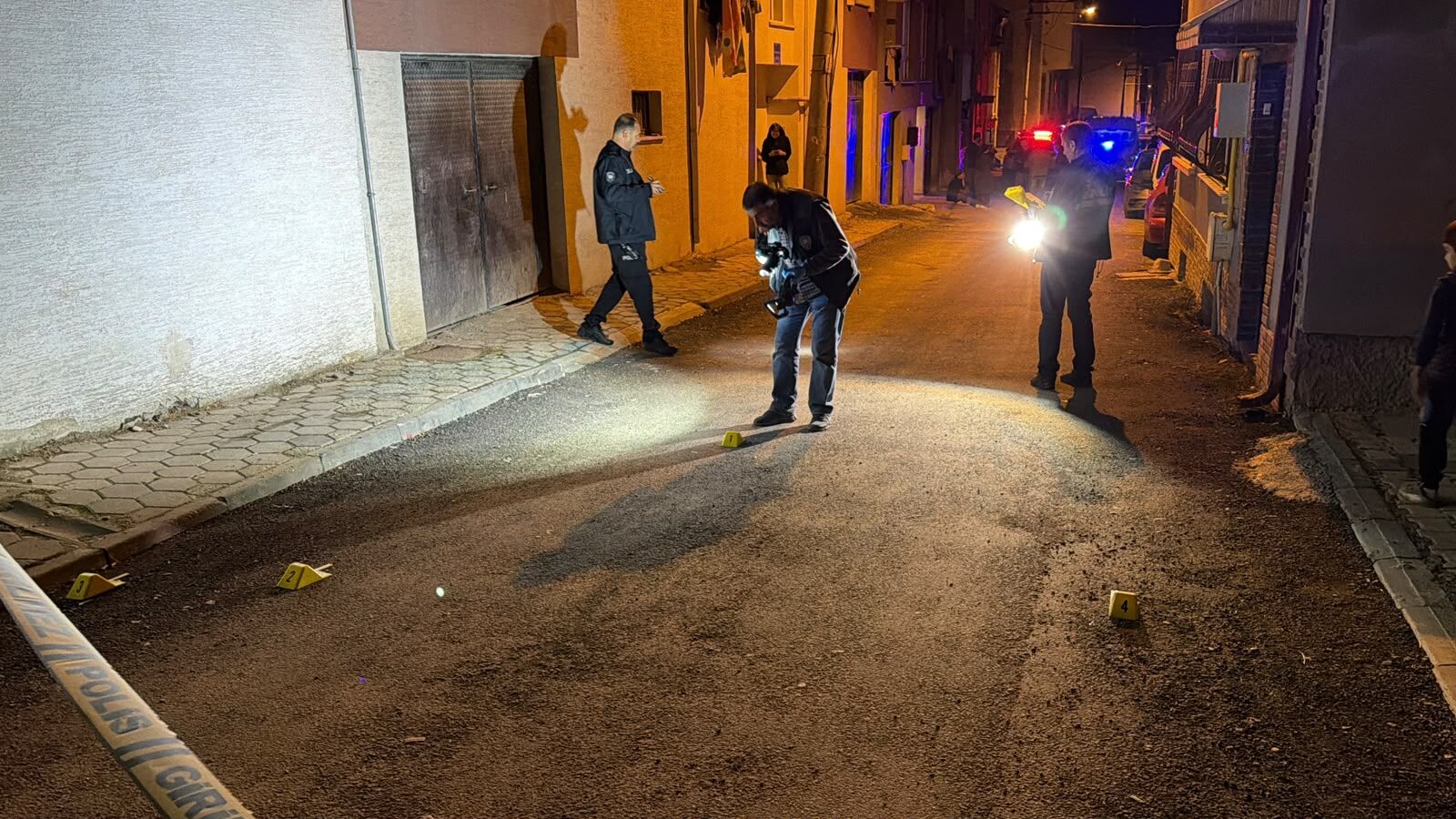 Eskişehir'de gece silah sesi: Husumetlisine silahla saldırdı!